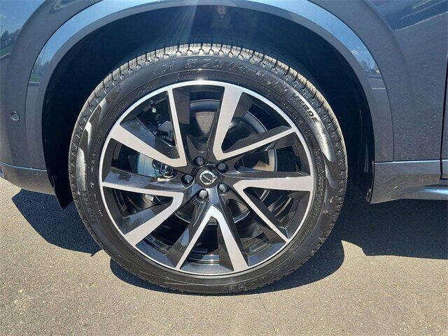 2024 Volvo XC90 B5 Plus Bright Theme