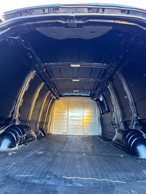 2017 Chevrolet Express 2500