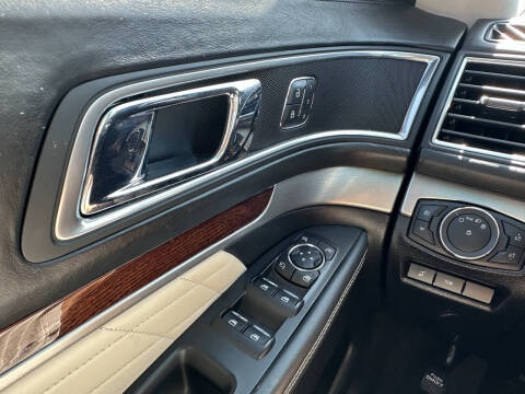 2016 Ford Explorer Platinum