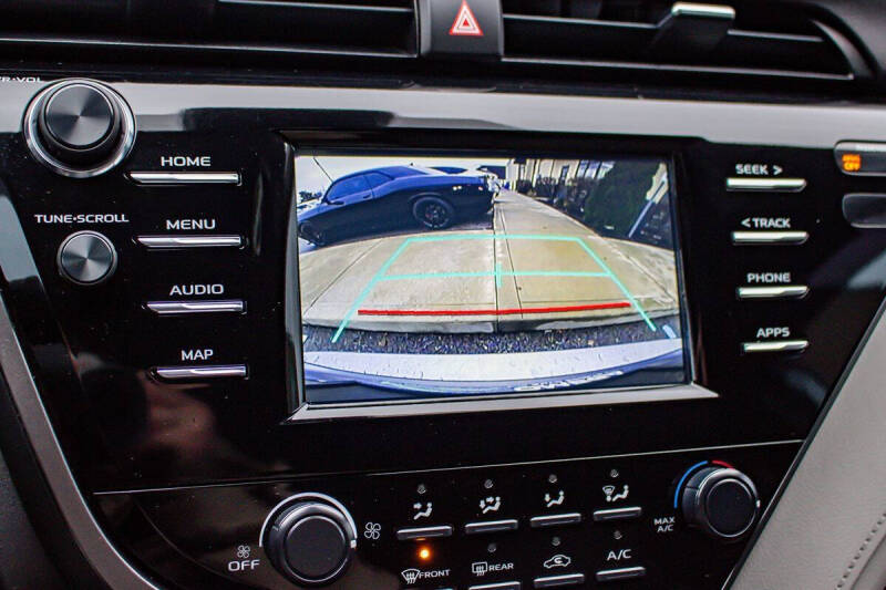 2019 Toyota Camry LE