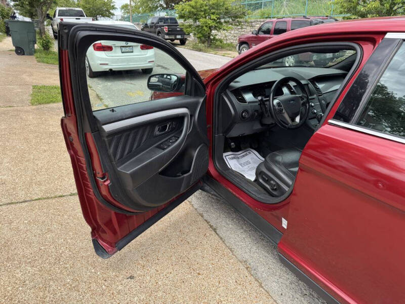 2014 Ford Taurus SEL