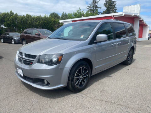 2017 Dodge Grand Caravan for sale at Universal Auto Sales in Salem OR