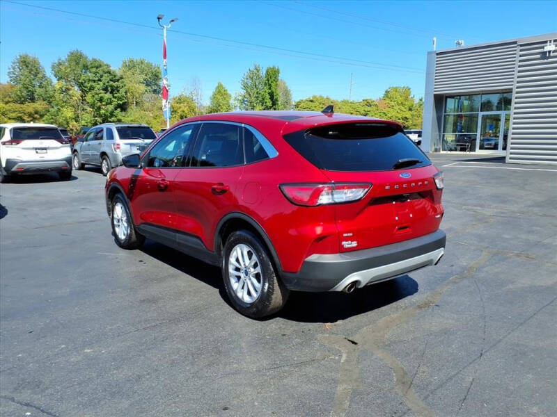 2022 Ford Escape SE