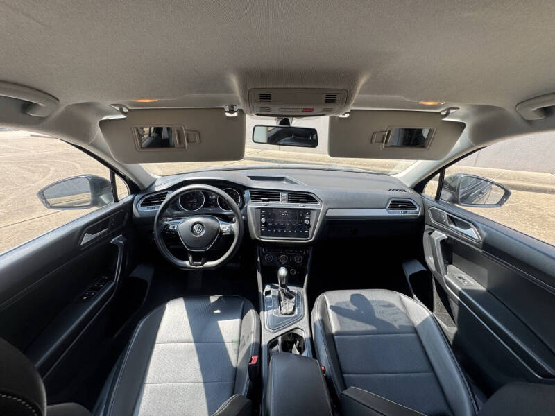 2021 Volkswagen Tiguan SE R-Line Black