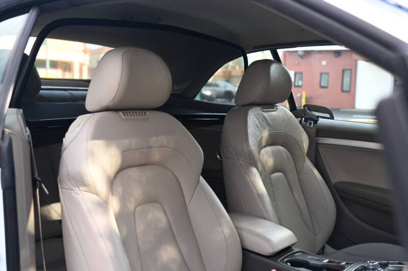 2011 Audi A5 2.0T quattro Prestige