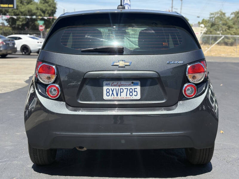 2016 Chevrolet Sonic LS Manual