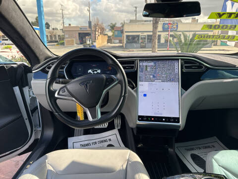 2015 Tesla Model S P90D