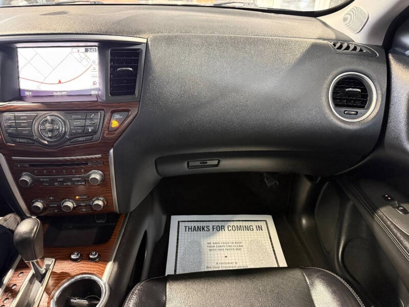 2020 Nissan Pathfinder Platinum