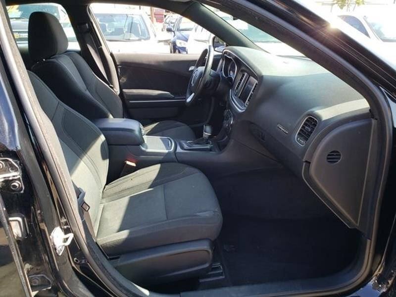 2017 Dodge Charger SXT