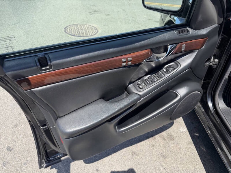 2000 Cadillac DeVille DTS