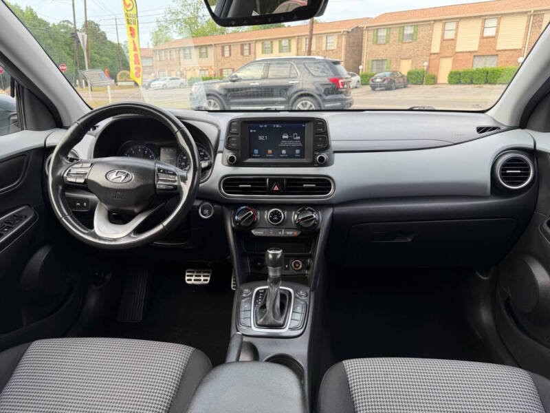2021 Hyundai Kona SEL Plus