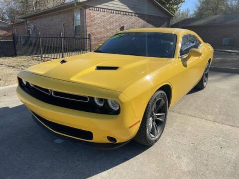 2018 Dodge Challenger for sale at E & N Used Auto Sales LLC in Lowell AR