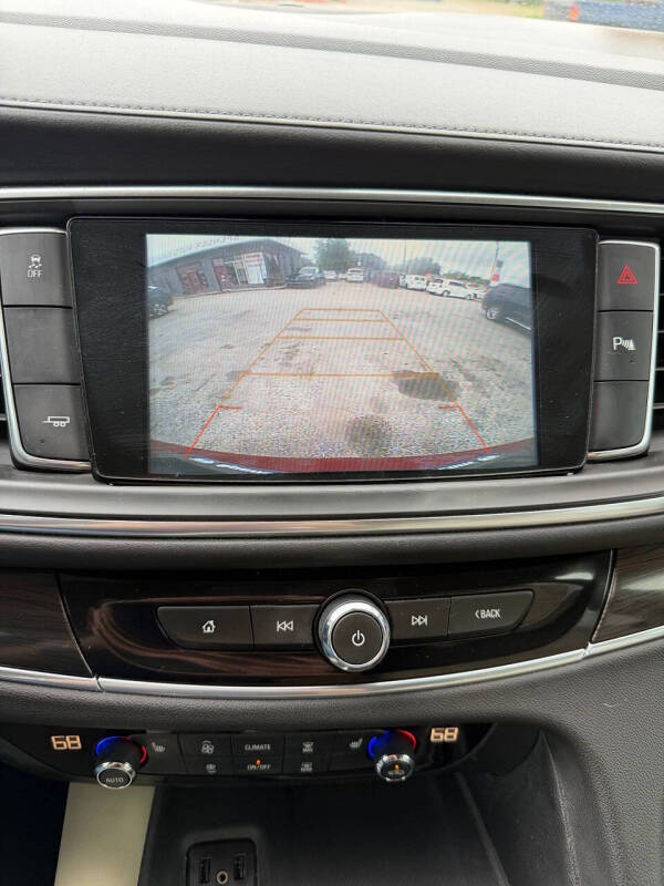 2018 Buick Enclave Essence