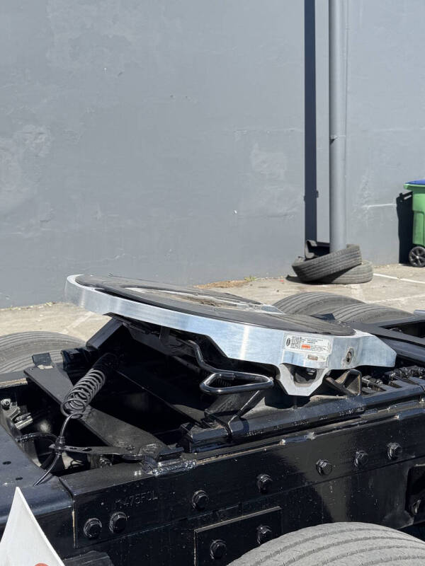 2021 Peterbilt 579