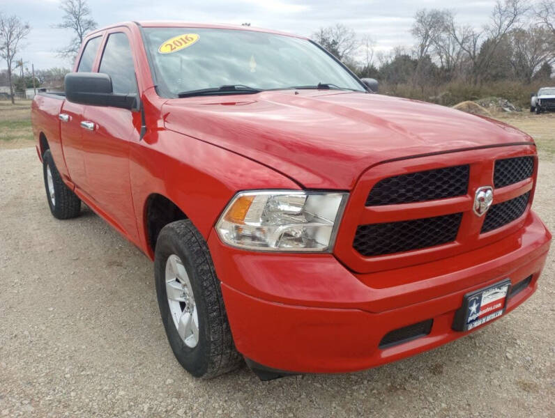 2016 RAM 1500 SLT