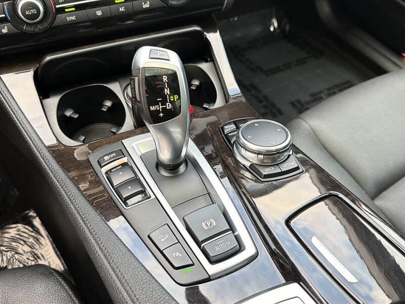 2015 BMW 5 Series 528i xDrive