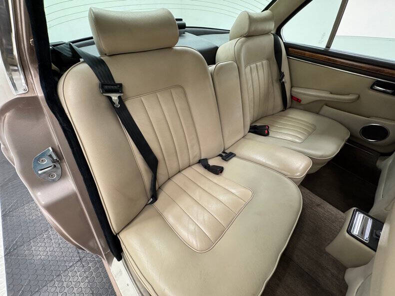 1986 Jaguar XJ-Series XJ6 Vanden Plas