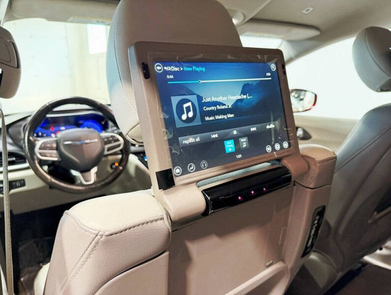 2018 Chrysler Pacifica Touring L Plus