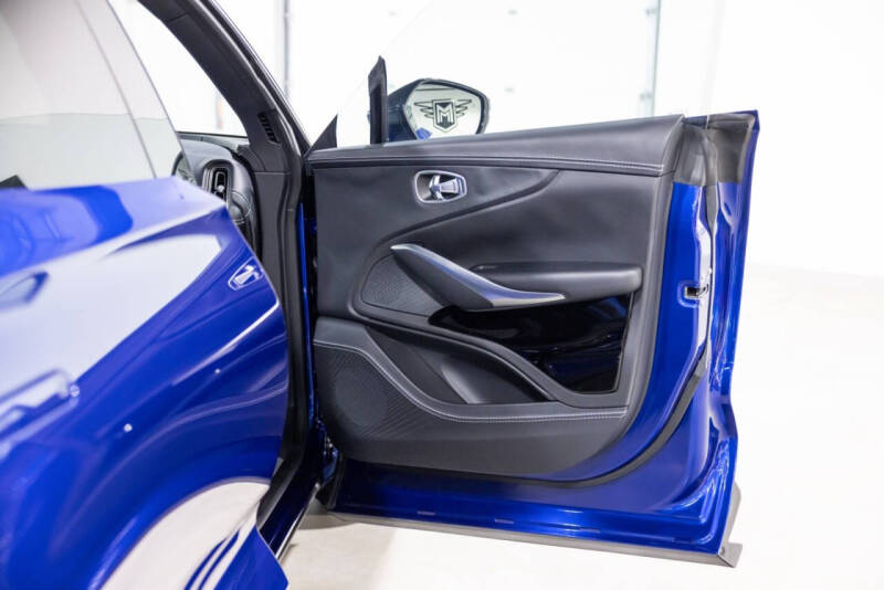 2023 Aston Martin DBX 707