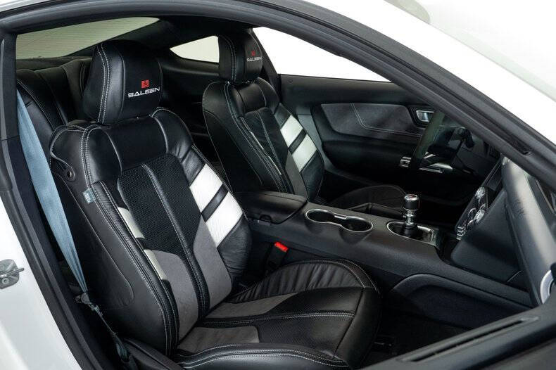 2022 Ford Mustang