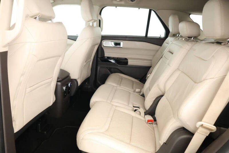 2022 Ford Explorer Platinum