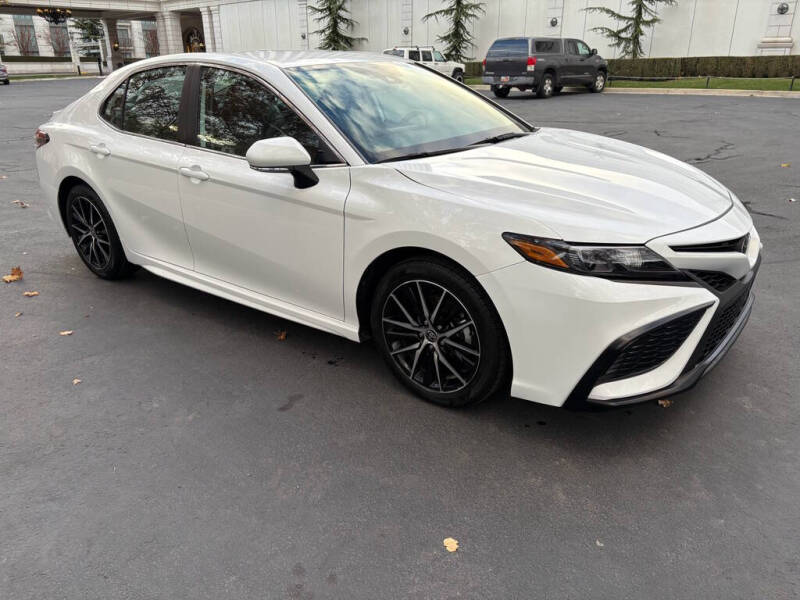 2024 Toyota Camry SE Nightshade