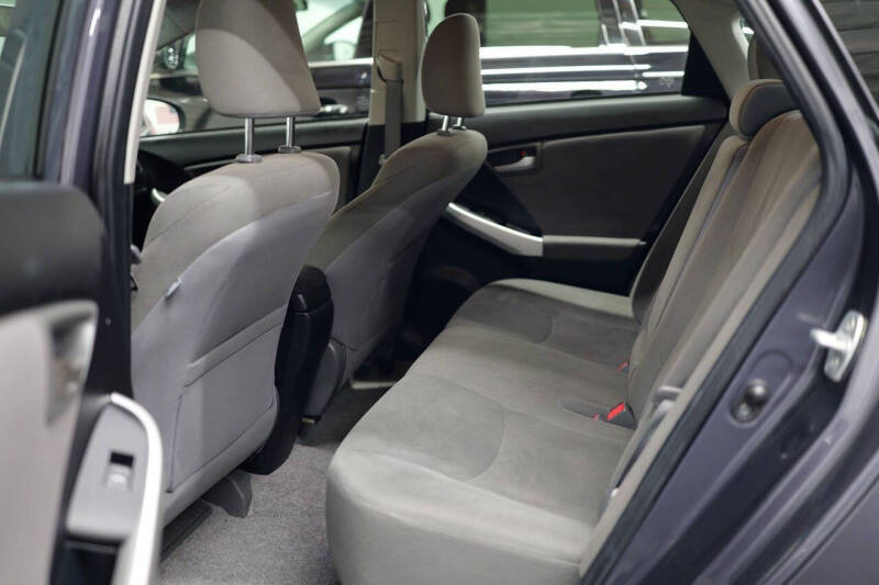 2013 Toyota Prius Plug-in Hybrid Advanced