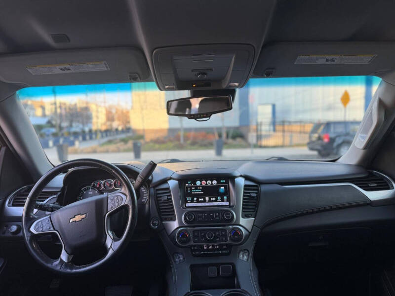 2019 Chevrolet Suburban LT