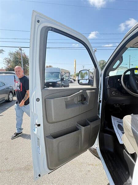 2020 Chevrolet Express 2500
