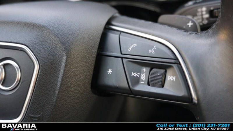 2022 Audi Q7 quattro Premium Plus 55 TFSI