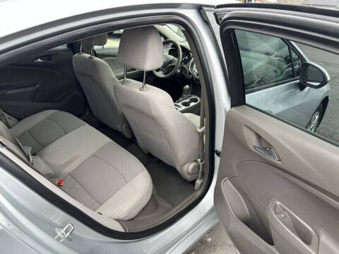 2018 Chevrolet Cruze LS Auto