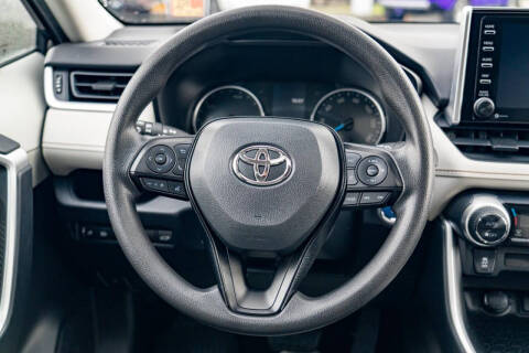 2020 Toyota RAV4 Hybrid XLE