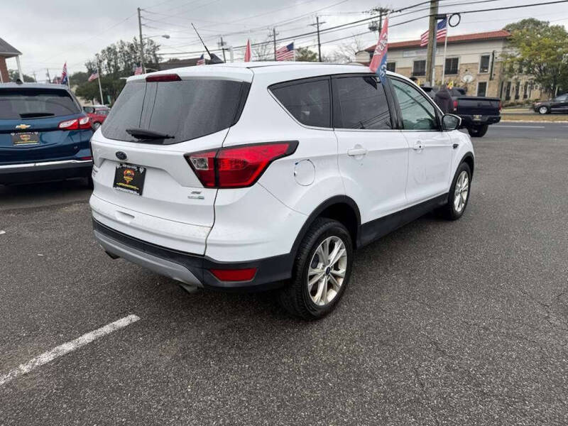 2019 Ford Escape SE