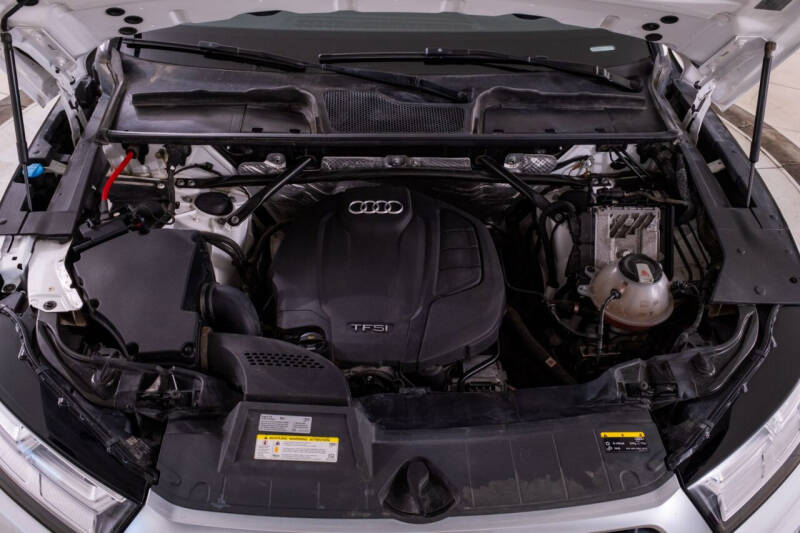 2018 Audi Q5 2.0T quattro Premium Plus