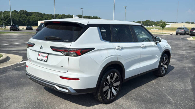 2025 Mitsubishi Outlander SE