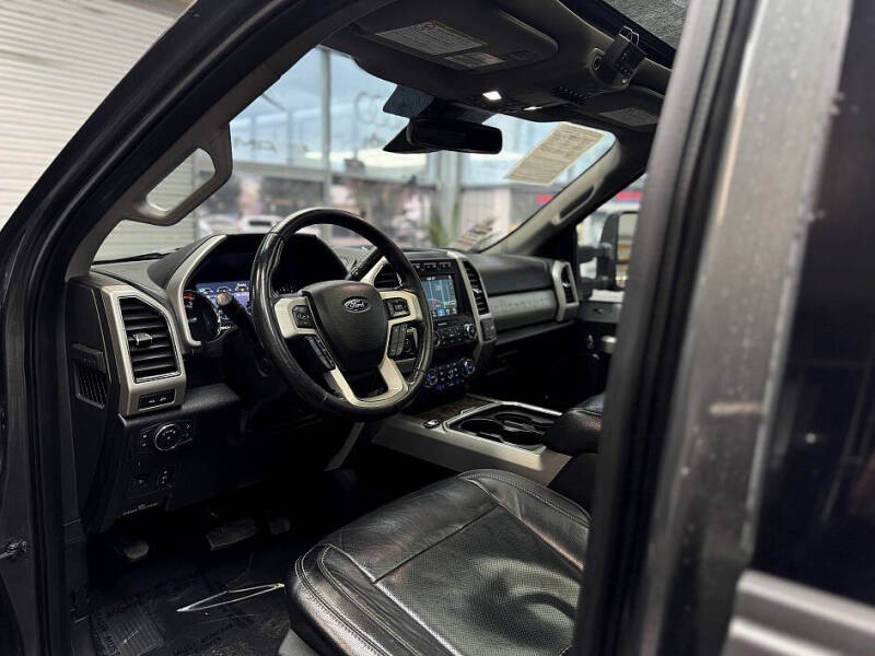 2019 Ford F-350 Super Duty Lariat