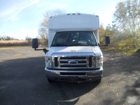 2013 Ford E-Series E-450 SD