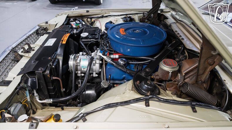 1966 Ford Thunderbird