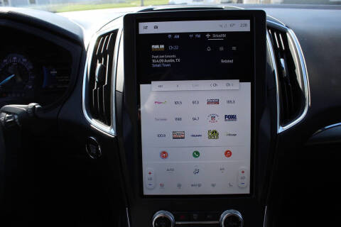 2022 Ford Edge Titanium