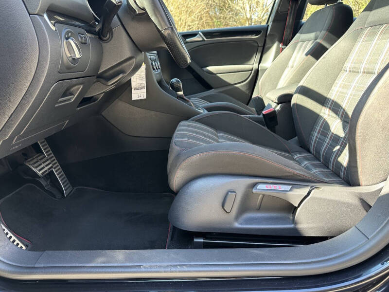 2014 Volkswagen GTI Wolfsburg Edition PZEV