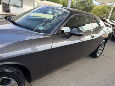 2016 Dodge Challenger SXT