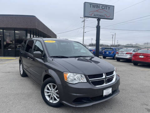 2015 Dodge Grand Caravan for sale at TWIN CITY AUTO MALL in Bloomington IL
