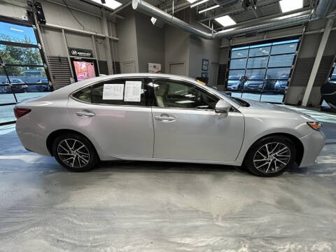 2017 Lexus ES 350