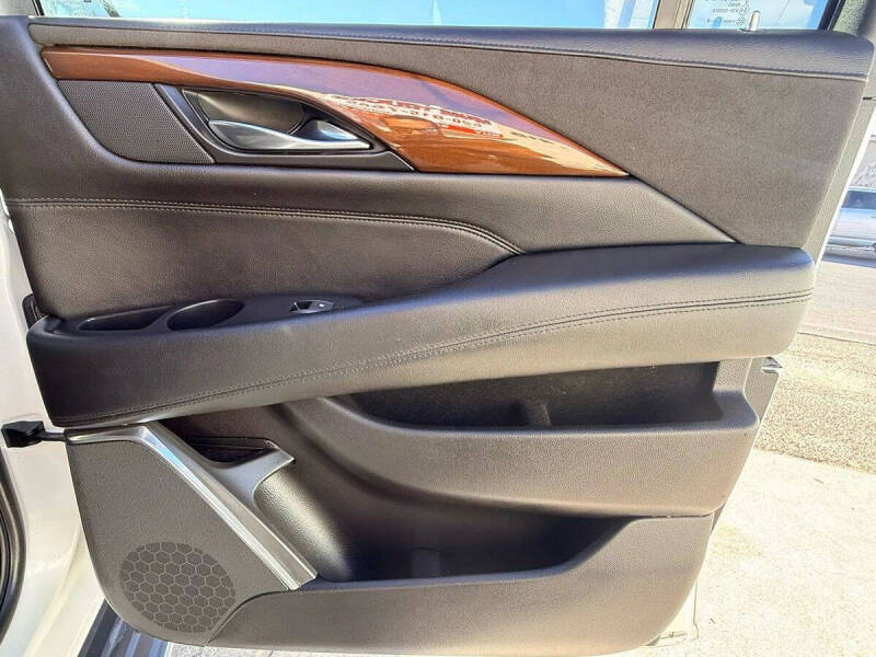 2019 Cadillac Escalade ESV Luxury