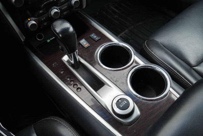 2014 Nissan Pathfinder SL