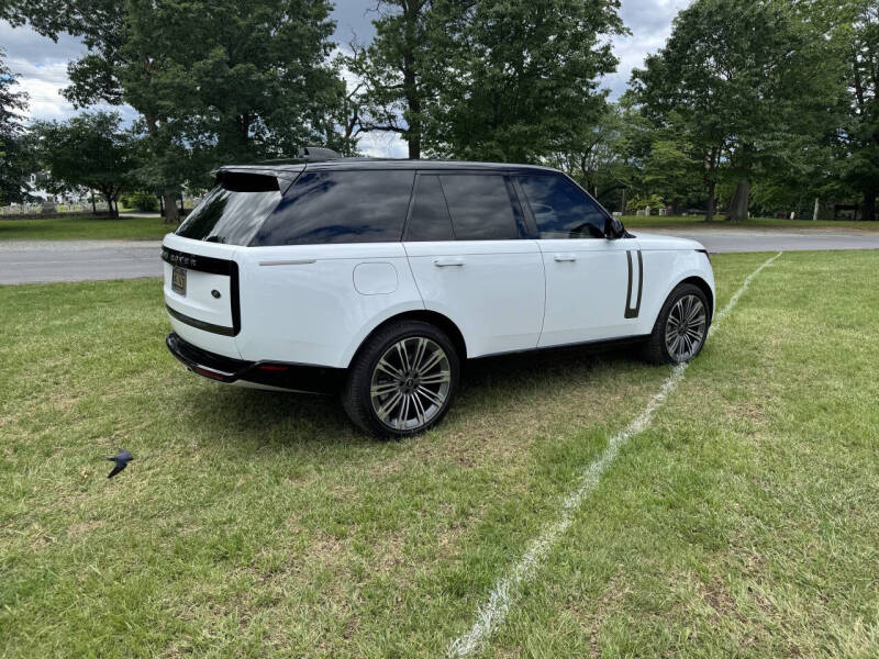 Image 8 of 2023 Land Rover Range Rover P530 SE
