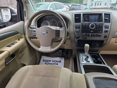 2012 Nissan Armada SV