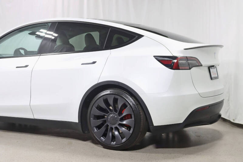 2025 Tesla Model Y Performance