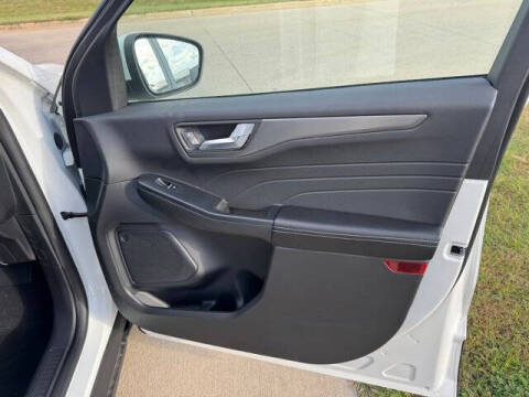 2025 Ford Escape Plug-In Hybrid PHEV