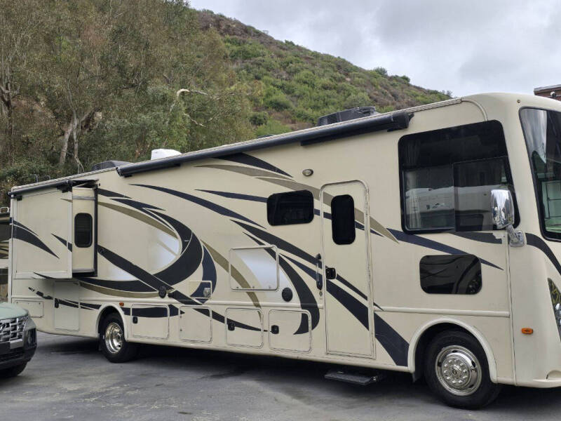 2017 Thor Motor Coach Windsport
